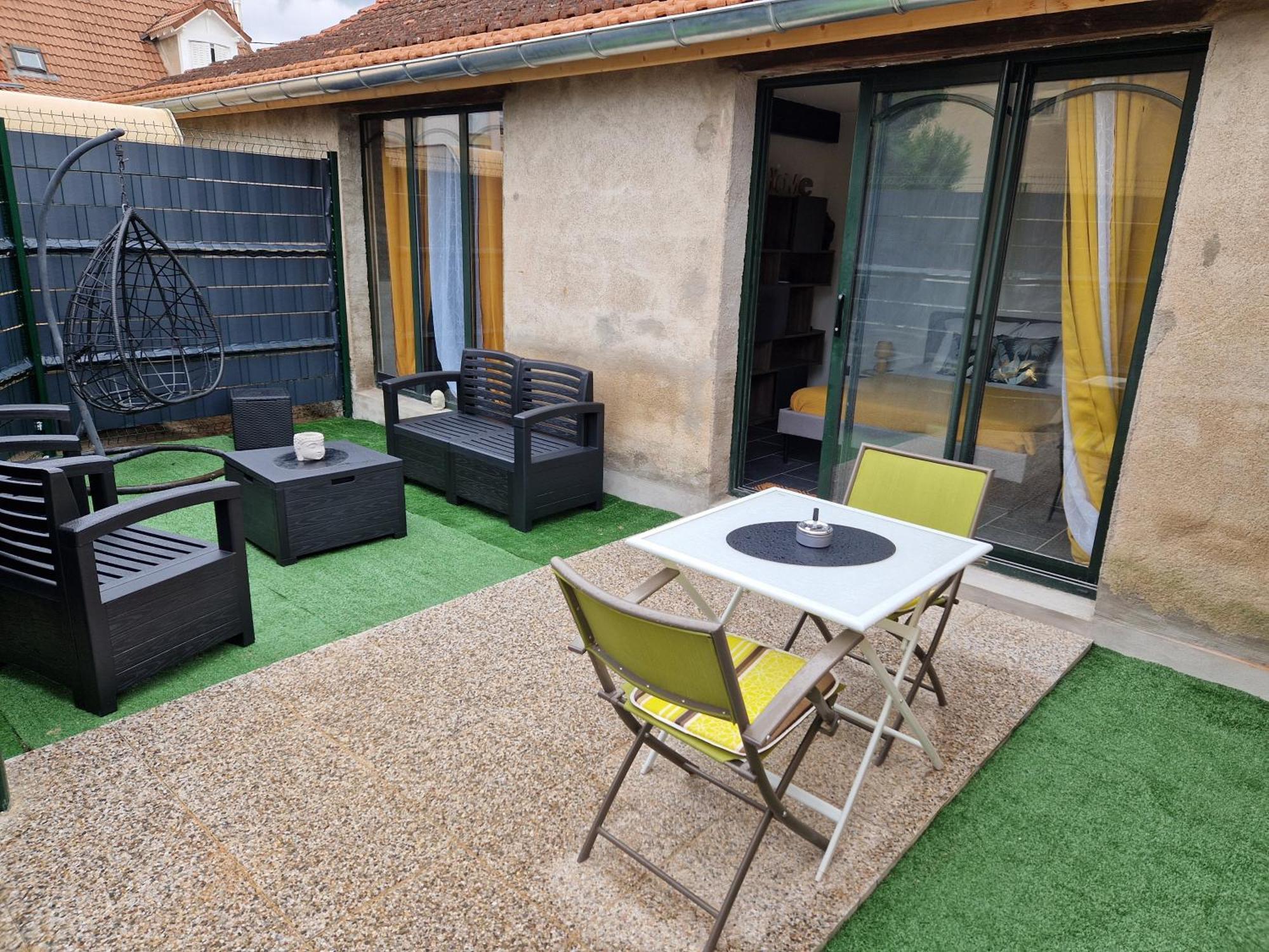 Grand Studio 2 Personnes Saint-Amand-Mont-Rond Zewnętrze zdjęcie